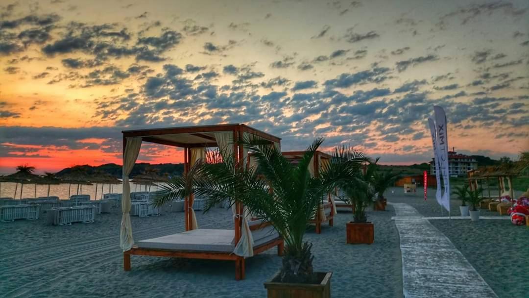 Aparthotel Regina Mare Tsarevo Luaran gambar
